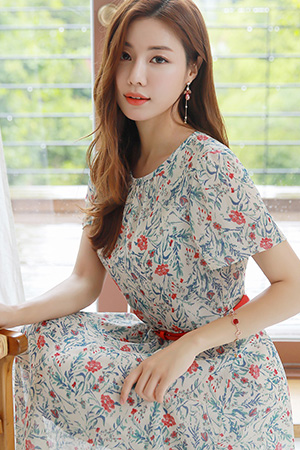 清纯美女生活照 清纯女生照片 真的很美！