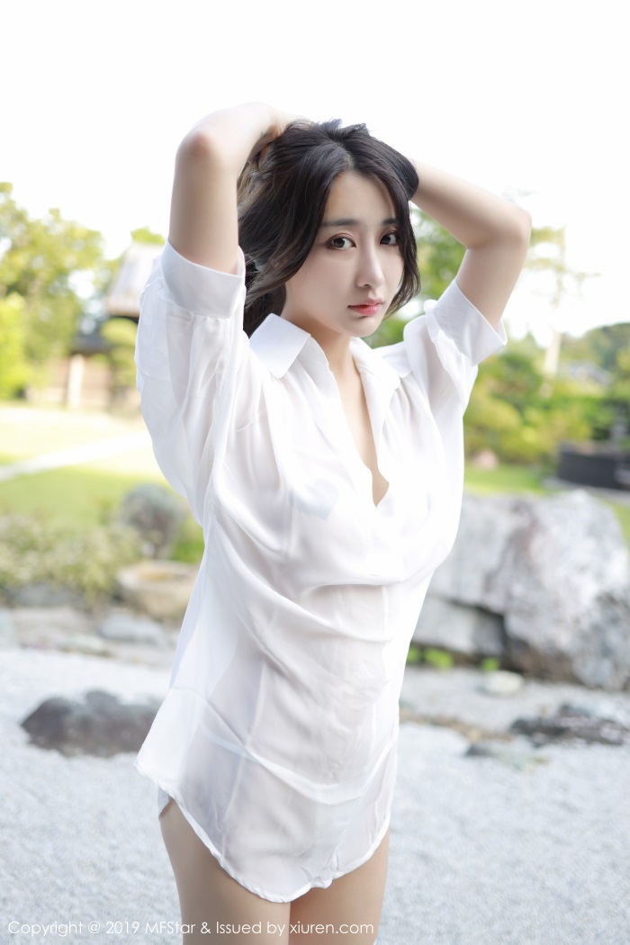 [MFStar范模学院] 2019.10.11 Vol.219 Betty林子欣 [53P/140MB]