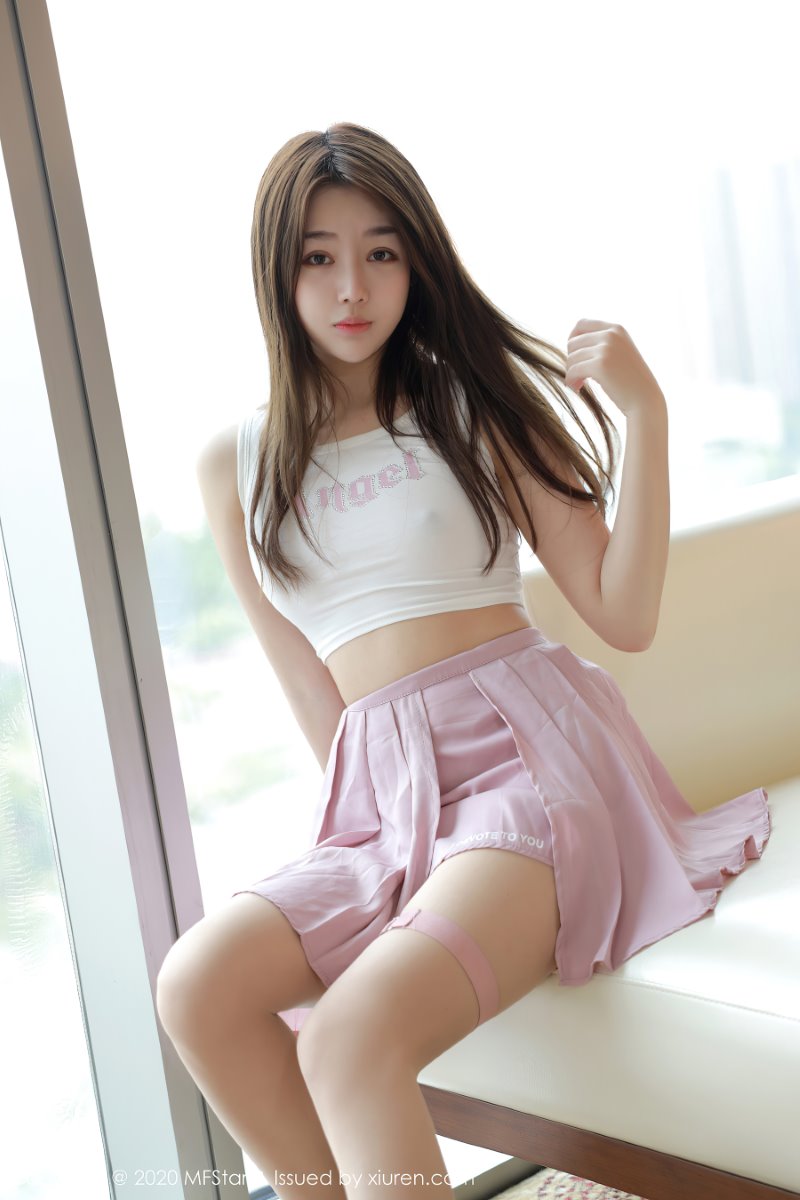[MFStar模范学院] 2020.09.10 VOL.384 梦梵 [44P/313MB]