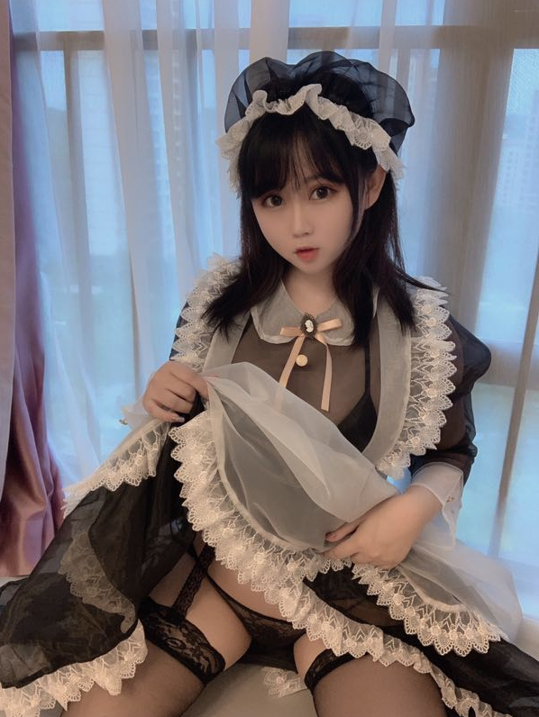 是依酱吖 NO.001 透明女仆[30P-58MB]