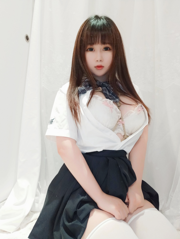 是依酱吖 NO.024 裙底的秘密 [83P-164MB]