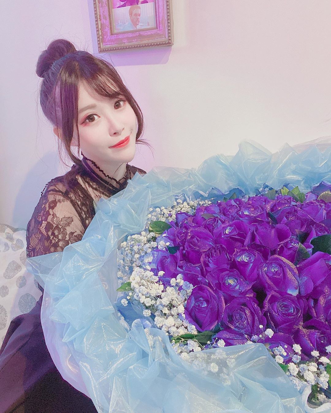 邬育锜 颜值超高外拍美女 SSR身材网友大赞
