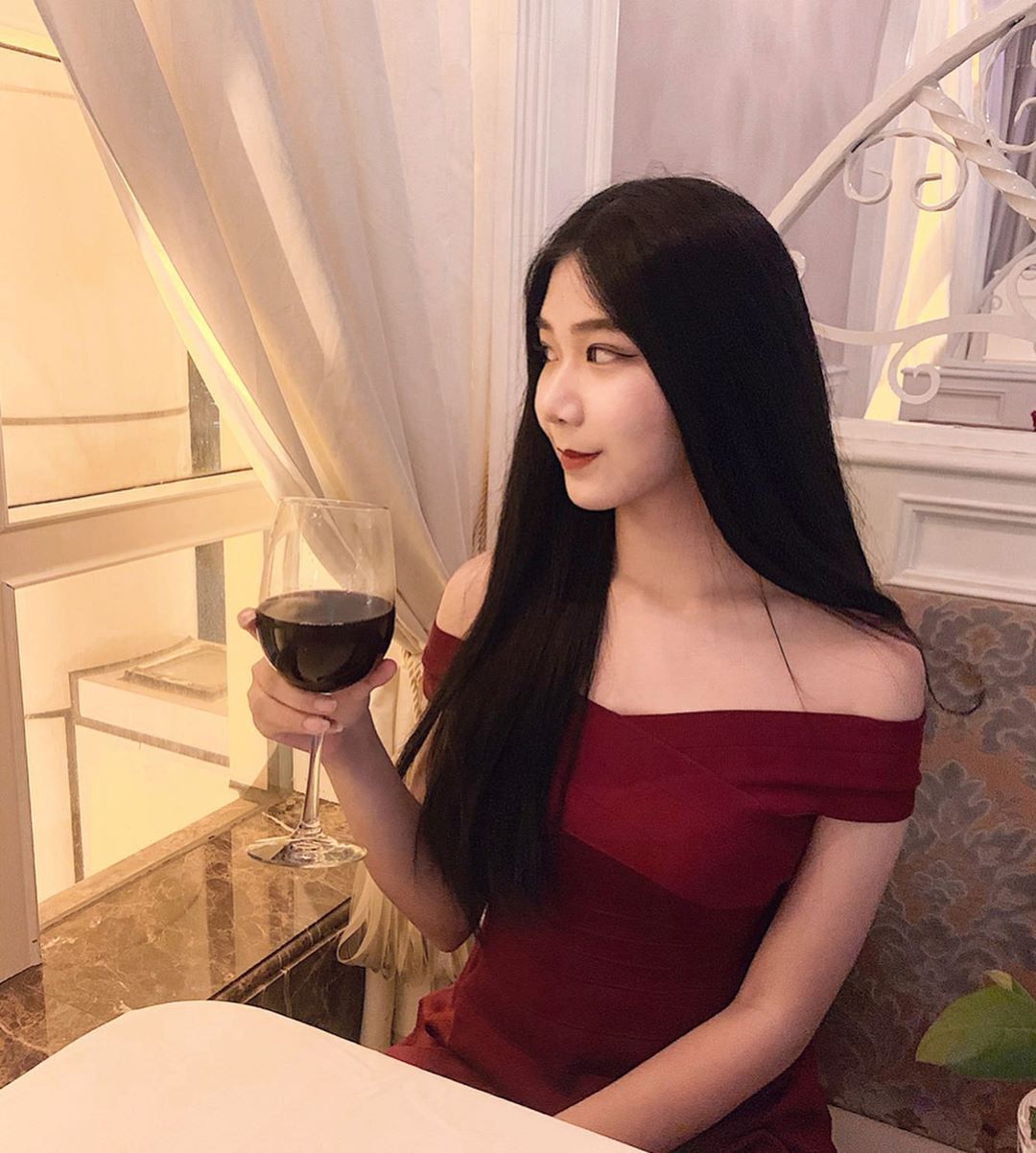 妙妙 誘人身材超引遐想.....魅惑力直接upup