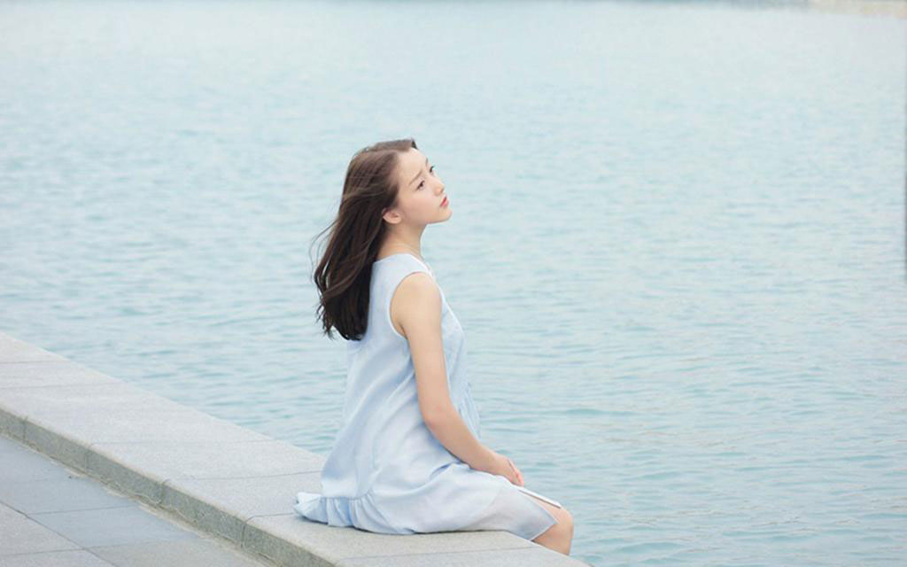 小清新女生户外个人唯美写真