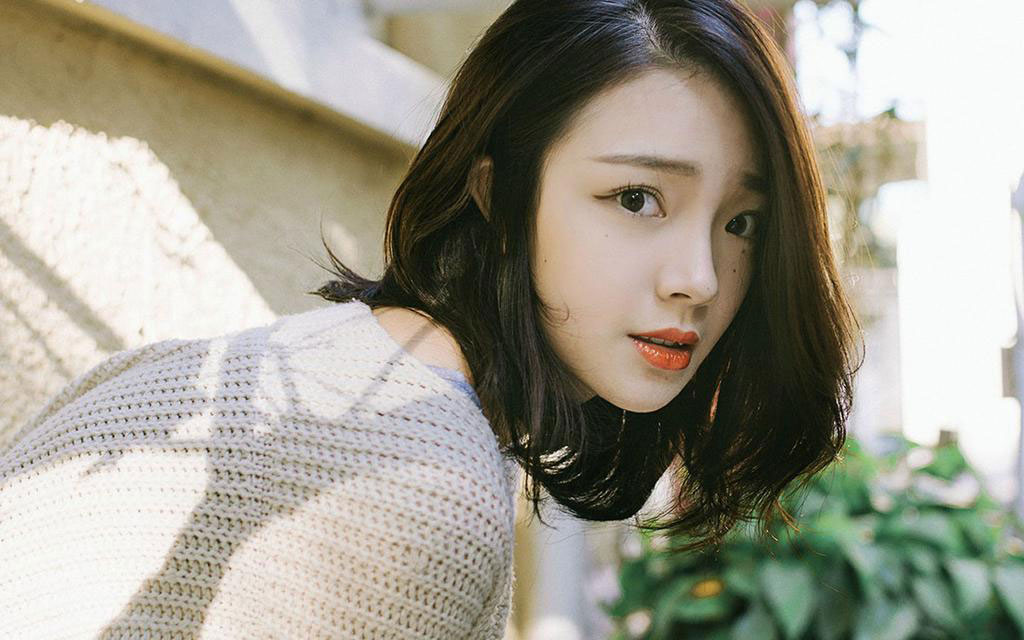 优雅的气质美女