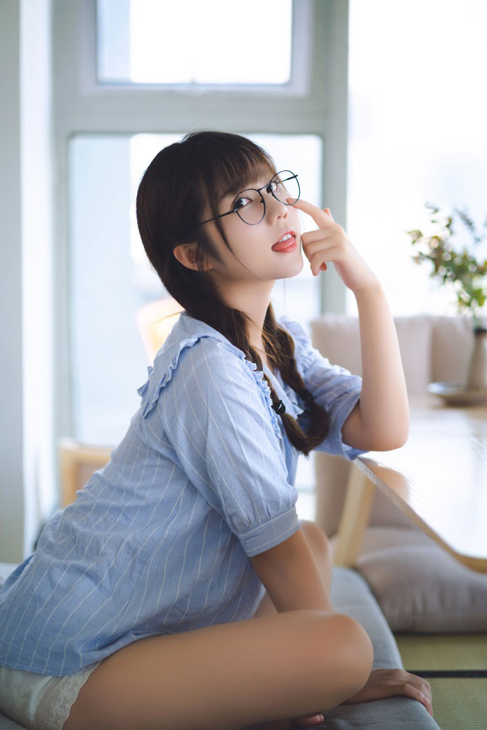 镜酱 - 私奔之日常 [40P-462MB]