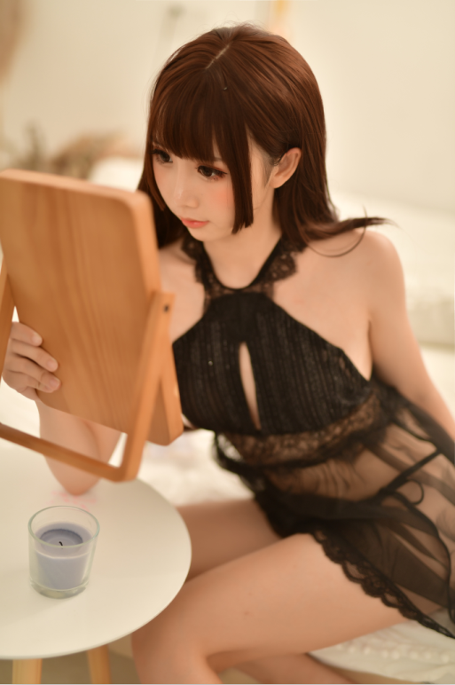 面饼仙儿 NO.035 黑色露背私房 [17P-256MB]