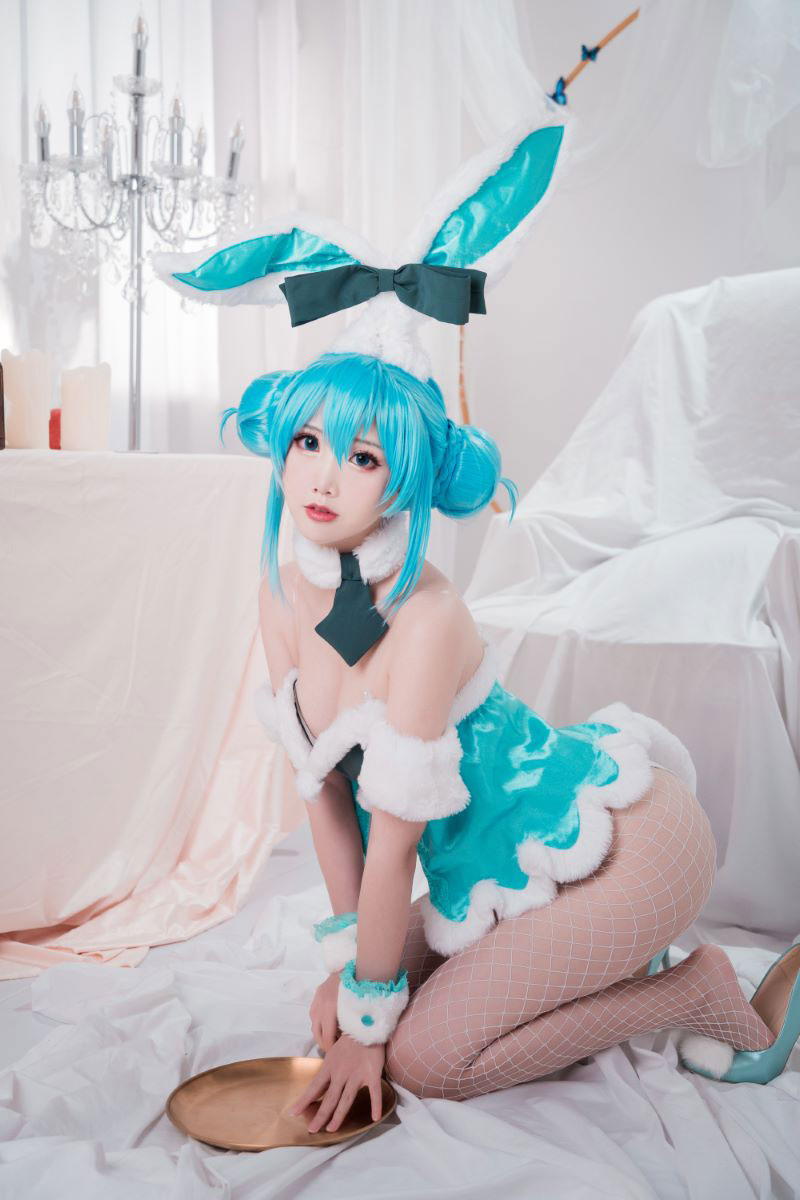 面饼仙儿 NO.068 初音兔女郎 [17P139MB]