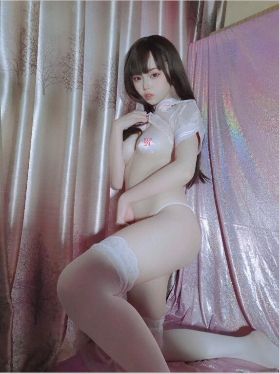 七月喵子 - NO.17 粉嫩的水手服 [48P-117MB]