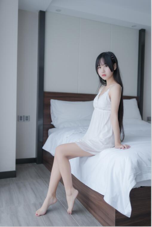 萌芽儿o0 - NO.01 白色私房 [44P-159MB]