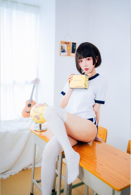 果咩酱w NO.008 体操服 [19P-271MB]