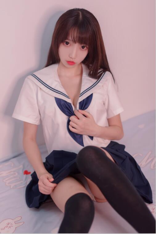 白易子教主 - NO.19 JK制服 [8P-14MB]