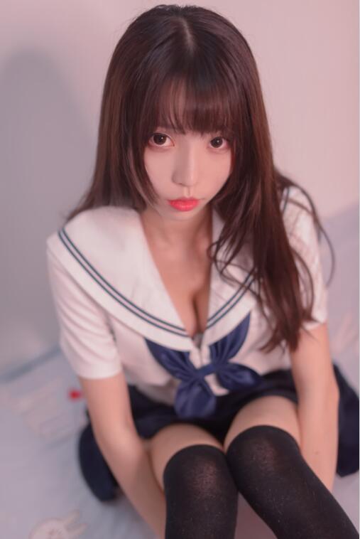 白易子教主 - NO.19 JK制服 [8P-14MB]