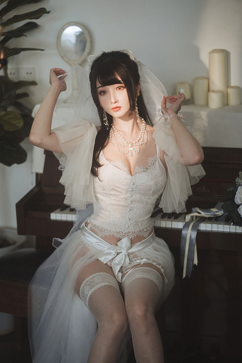 rioko凉凉子 – NO.073 透明婚纱 [39P-204MB]