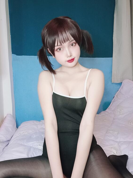 您的蛋蛋 - NO.09 黑丝死库水 [23P4V-74MB]