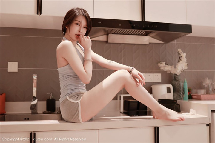[XiuRen秀人网] 2021.07.23 No.3706 玉兔miki 居家服饰女友视觉系列写真套图[46+1P]