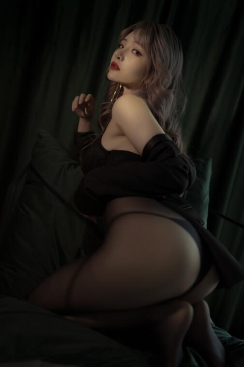 雯妹不讲道理 - NO.068西装[25P-370MB]