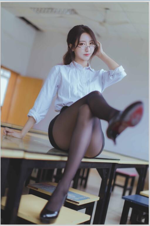 黑川 NO.20 教师ol [45P