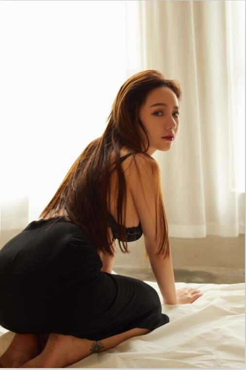 洛丽塔大哥 NO.18 黑色私房 [22P-246MB]