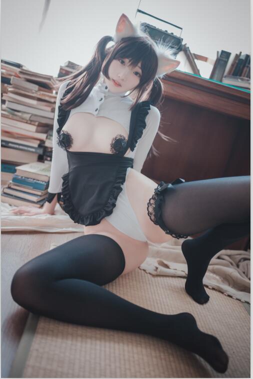 Sonson - NO.18 &BamBi밤비 Maid Mansion W [153P