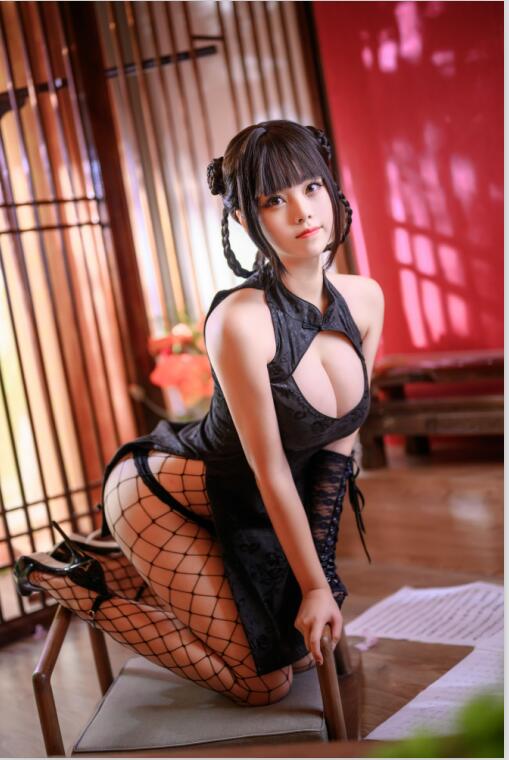 蜜汁猫裘 NO.044 魔女旗袍 56p