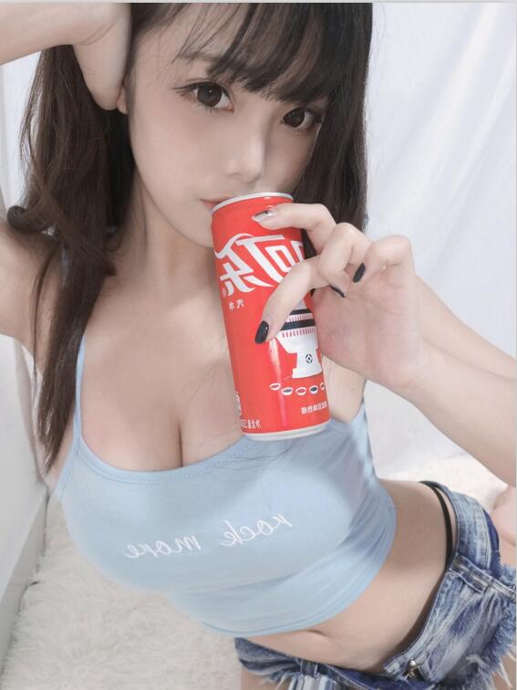 蜜汁猫裘 NO.046 夏日迷糊大姐姐 33p4v
