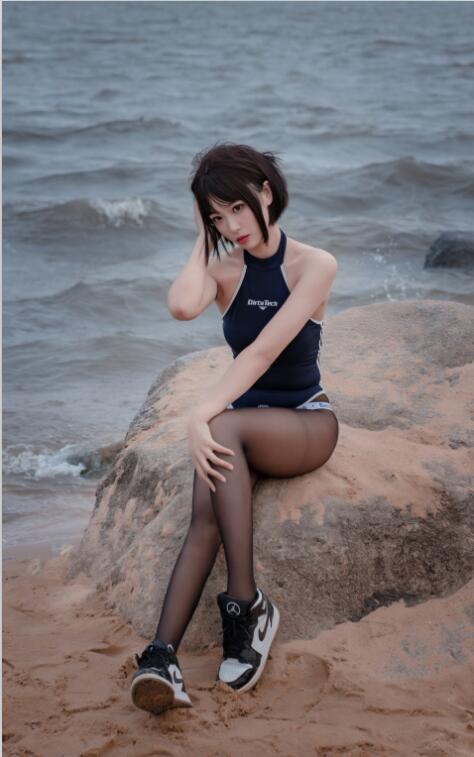 轩萧学姐 - NO.17 沙滩竞泳 [45P