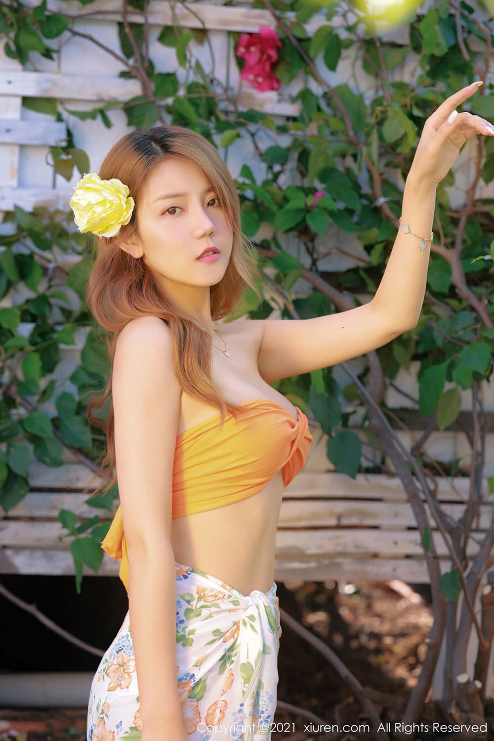 [Xiuren秀人网]2021.11.01 NO.4145 异域风情的碎花裙 夏西CiCi[48+1P／448MB]