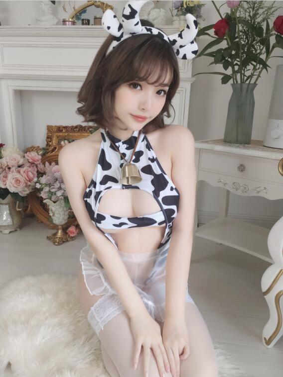 雯妹不讲道理 – NO.093 自拍奶牛 41p