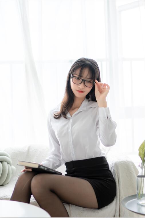 西瓜少女 - NO.26 黑丝百合 [54P