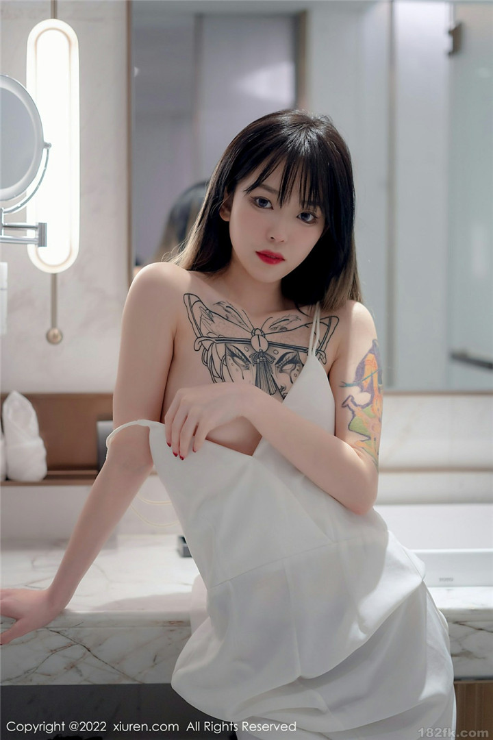 [XiuRen秀人网] 2022.02.21 No.4611 奶瓶. 性感写真 [55+1P]