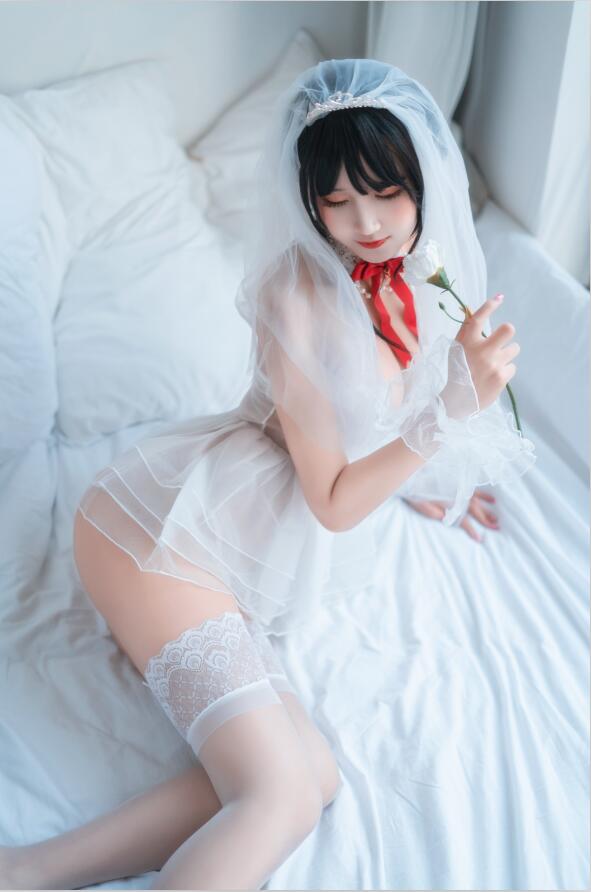 三度_69 NO.061 婚纱孔雀翎 [24P