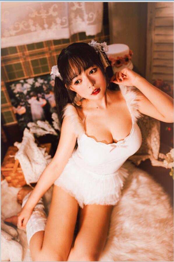 黑猫猫OvO – NO.025 白色双马尾 19P