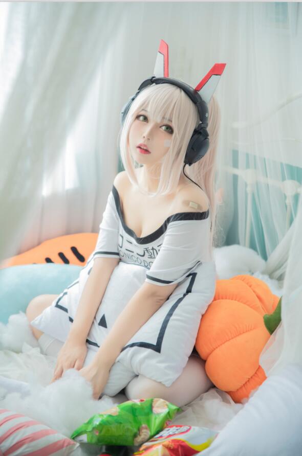 黑猫猫OvO – NO.027 肥宅凌波 19P