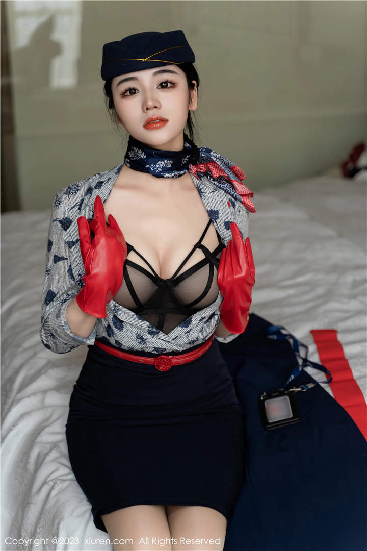 [XiuRen秀人网] 2023.05.24 No.6790 汐汐爱吃草莓 性感写真[69+1P]