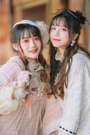 兔子Zzz不吃胡萝卜 – NO.141 西洋姐妹花 34P