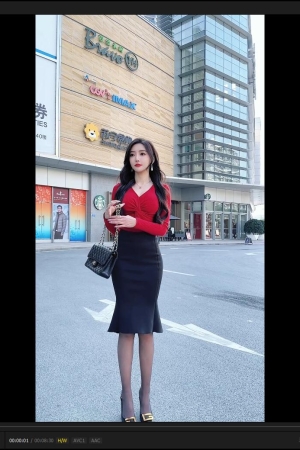 王馨瑶 – 双色上衣黑色鱼尾裙 [21P+1V／1.13GB]