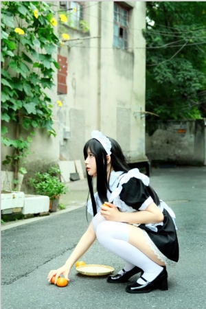 白莉爱吃巧克力 – NO.02 深巷女仆 12P