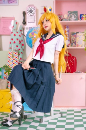 Joyce – NO.039 Peach School Girl 54p