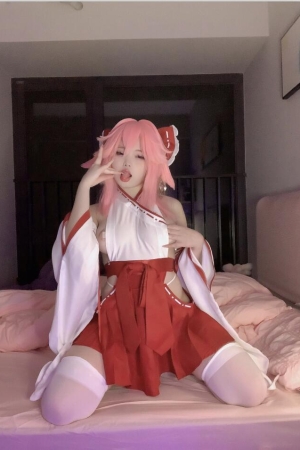 小瑶幺幺 – NO.01 八重巫女 39P1V