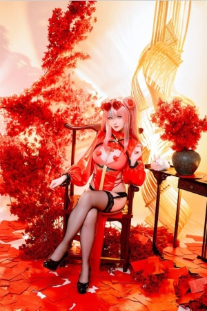 星之迟迟 VOL.205 24年1月计划C 布莱默顿新年旗袍 84P1V