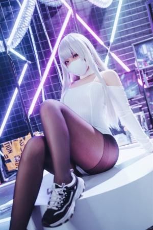 虎森森 – NO.26 莺 33P