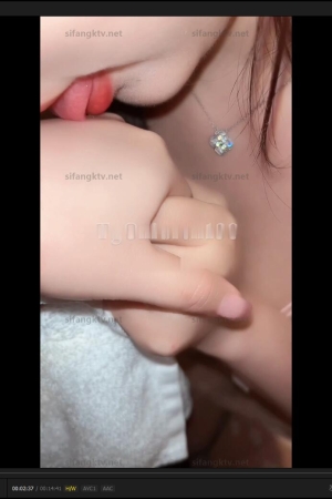 杨晨晨 – 模拟剧情 被摄影师肆意玩弄 1v700m