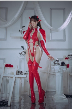 羽生三未 – NO.16 小恶魔 红色胶衣 65P3V