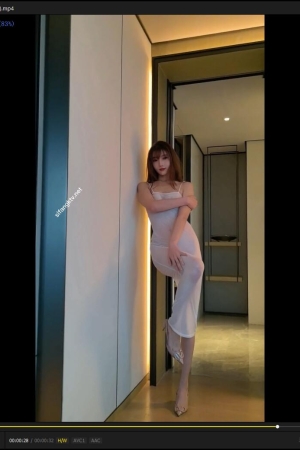 陆萱萱 – 透明网纱淋浴 [3V／844MB]