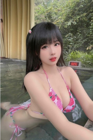 miko酱ww – NO.44 冬日温泉 23P