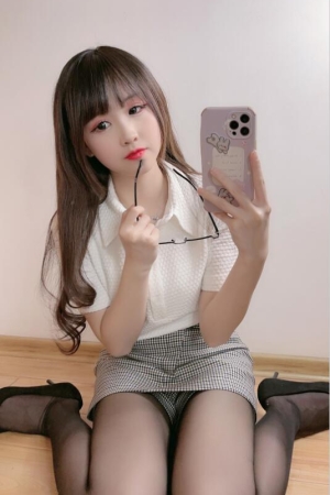 miko酱ww – NO.51 自拍系列mikoの黑丝3 185P