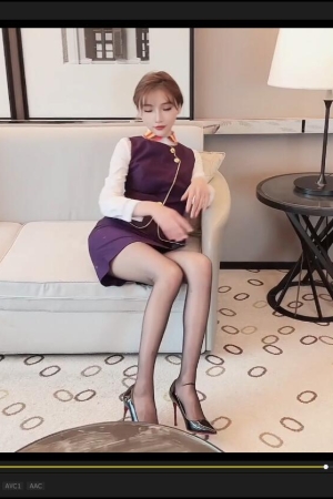 陆萱萱 – 空姐制服滴蜡 111p3v1.27g