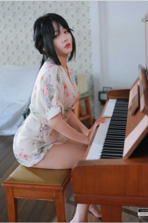 Zia (지아) – NO.100 [LeeheeExpress] LEHF-214B – Zia 64P