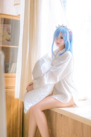 羽生三未 – NO.18 蕾姆 32P